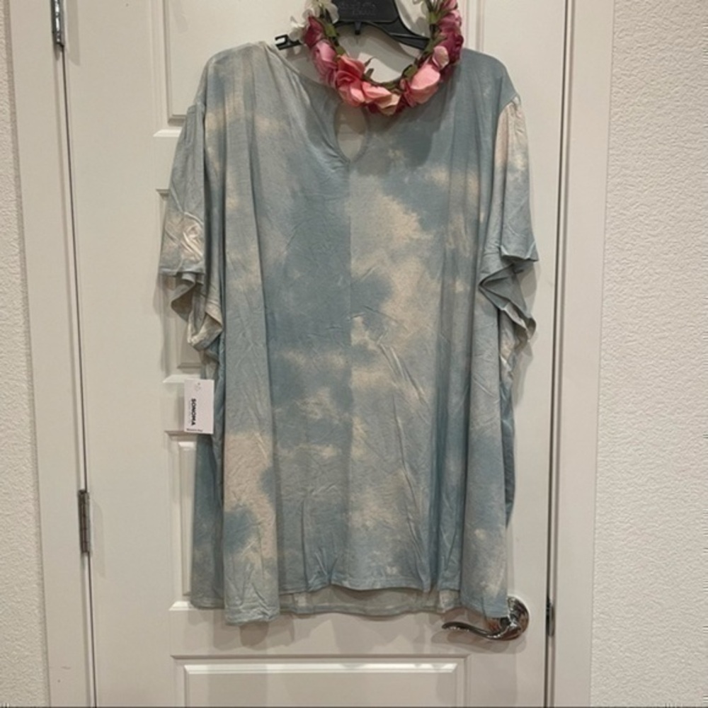 Linen Top - Picture 2 of 11